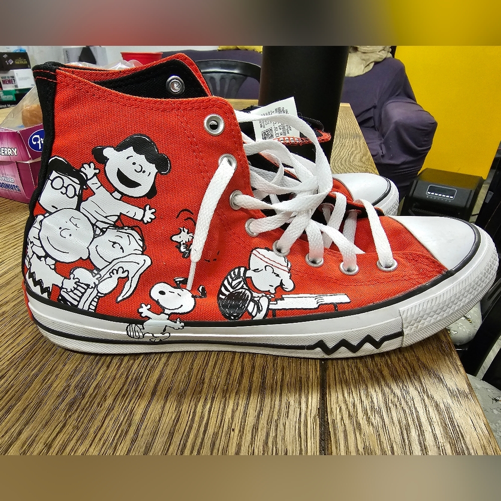 Peanuts converse